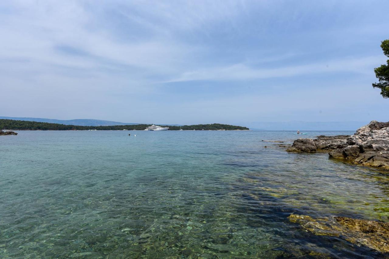 Lazaneo Seafront Apartments, Jelsa  Kültér fotó