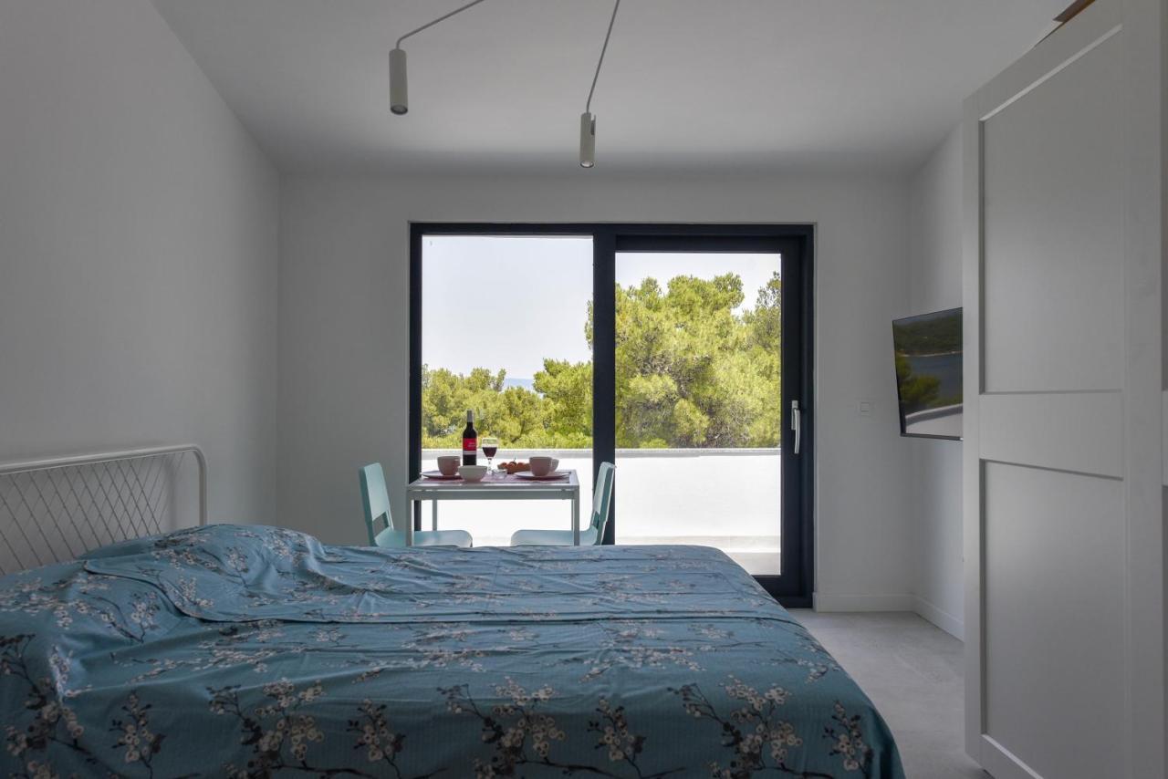 Lazaneo Seafront Apartments, Jelsa  Kültér fotó