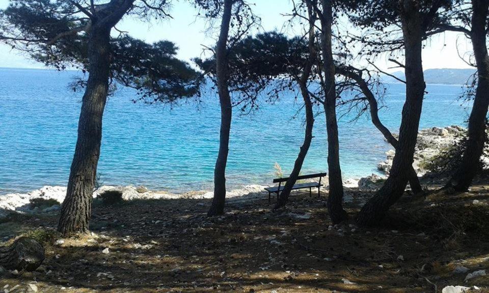 Lazaneo Seafront Apartments, Jelsa  Kültér fotó